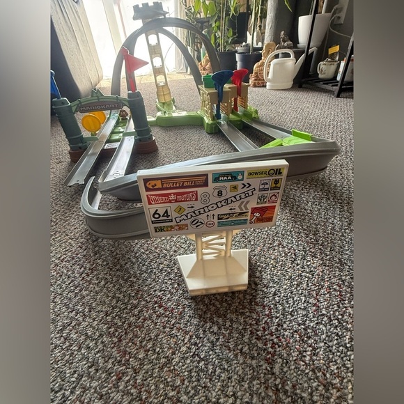 Hot Wheels Mario Kart Circuit Lite Track Set Pls Read - Picture 2 of 8